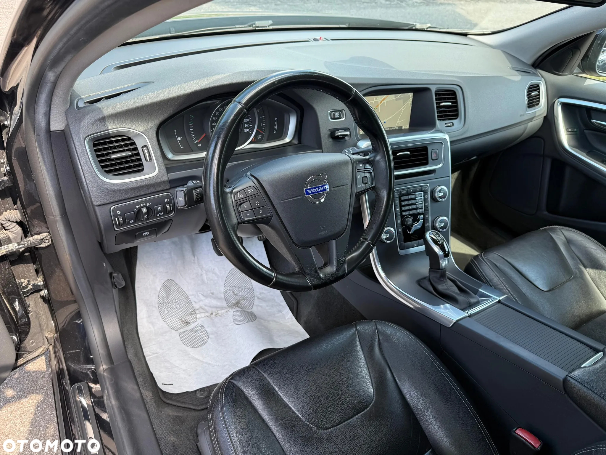 Volvo V60 D2 Summum - 8
