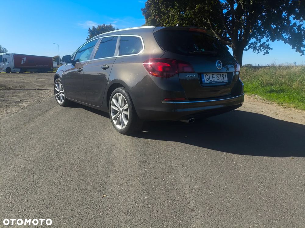 Opel Astra IV 1.4 T Sport - 1