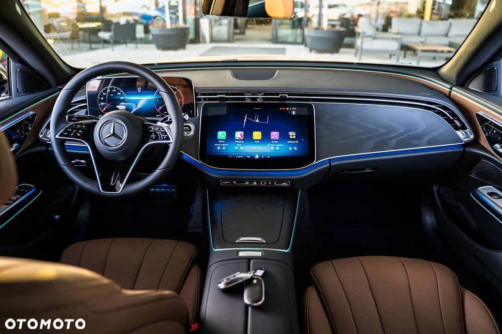 Mercedes-Benz Klasa E - 21
