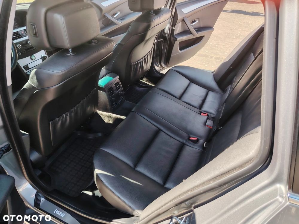 BMW Seria 5 530d - 14