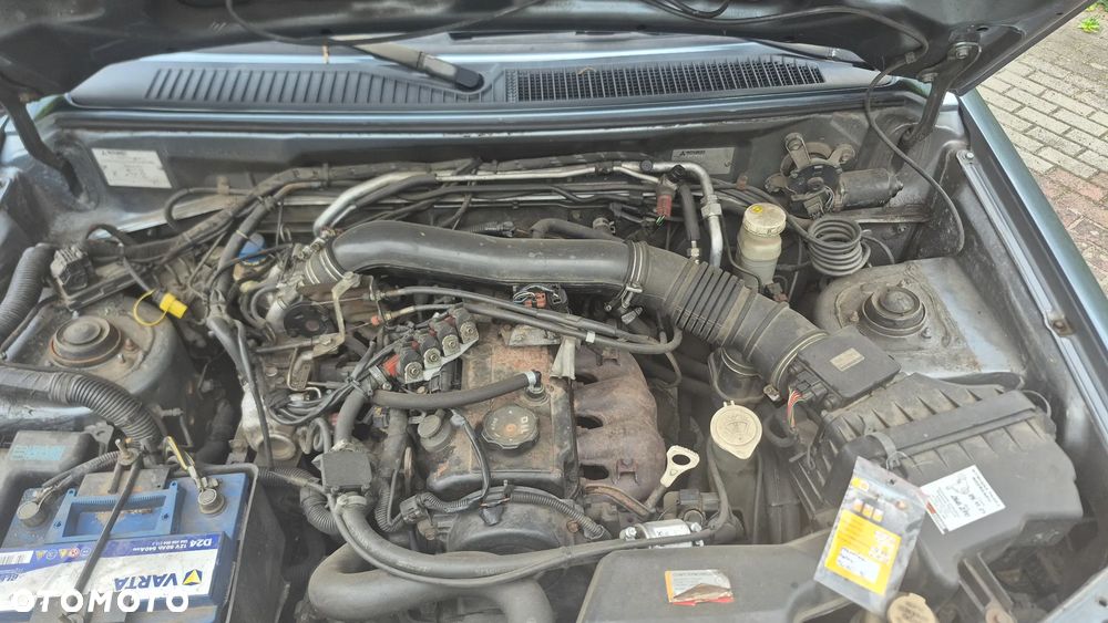 Mitsubishi Pajero Pinin - 5