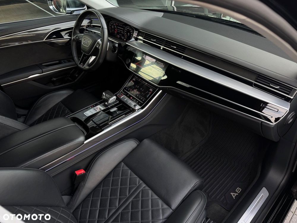 Audi S8 - 27