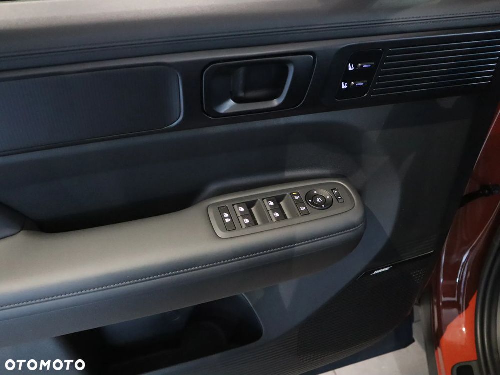 Hyundai Santa Fe 1.6 T-GDI HEV Calligraphy 4WD 6os - 12