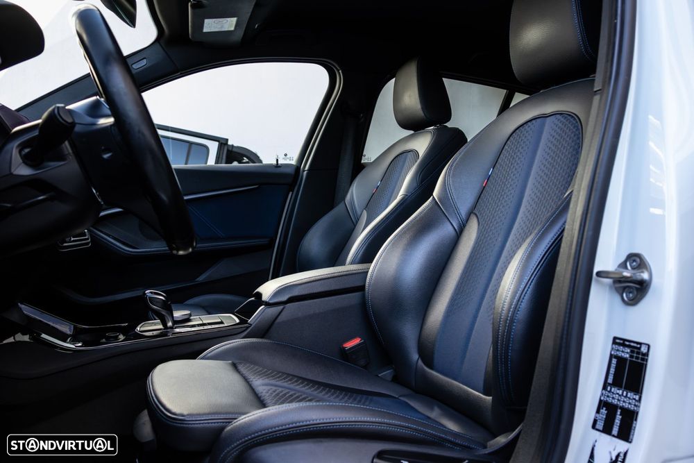 BMW 116 d Pack Desportivo M Auto - 29