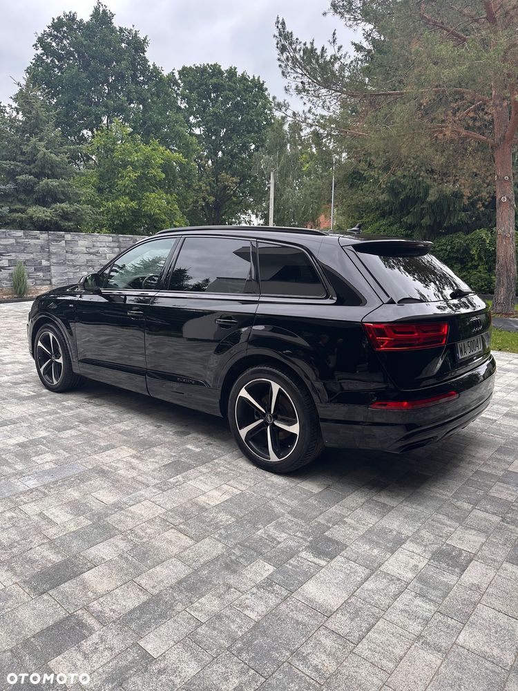 Audi Q7 - 1