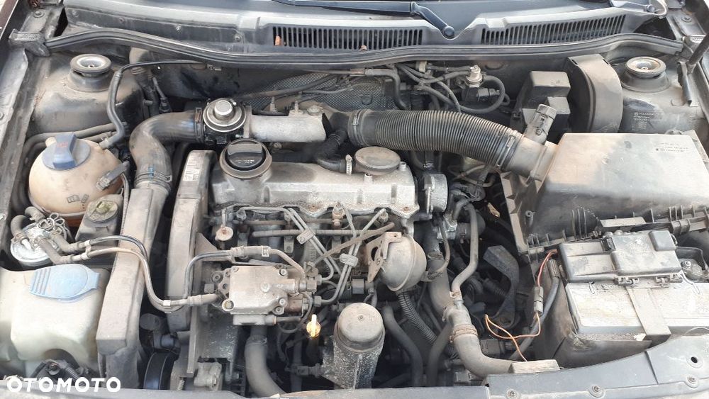 VW GOLF III VENTO części Szyby Drzwi Błotniki Klapa Lampy - 10