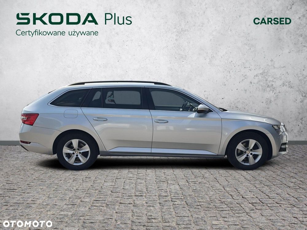 Skoda Superb 2.0 TDI SCR Ambition DSG - 8