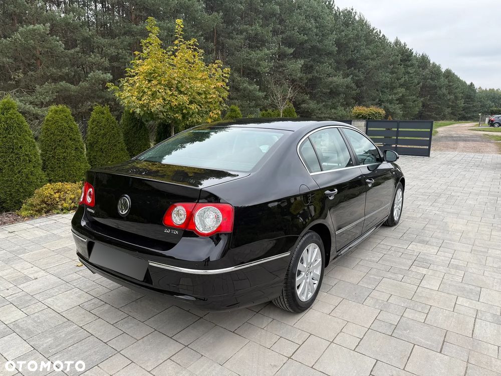 Volkswagen Passat 2.0 TDI Comfortline - 7