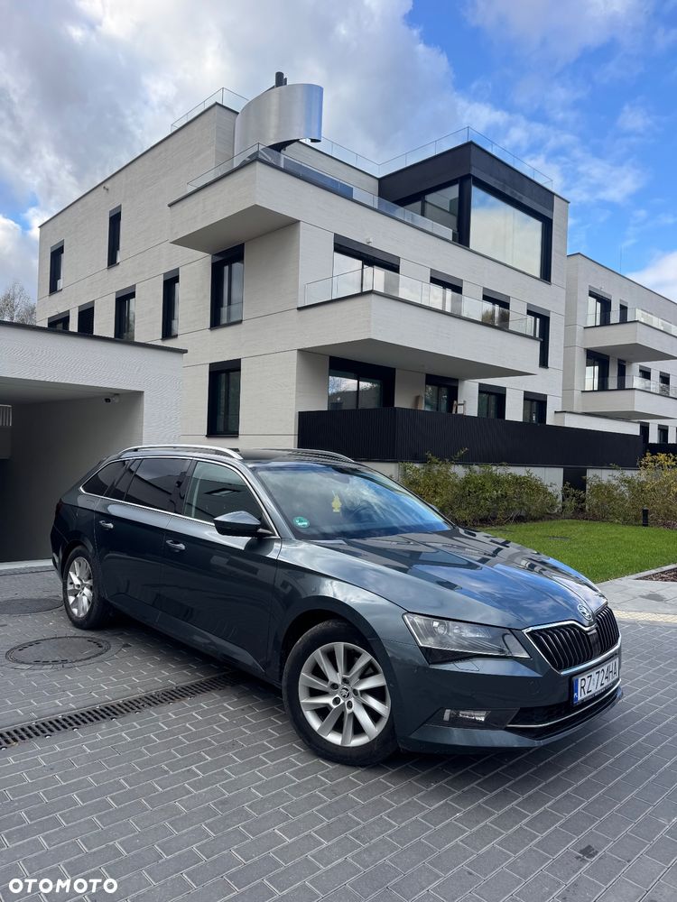 Skoda Superb 2.0 TDI Active DSG - 4