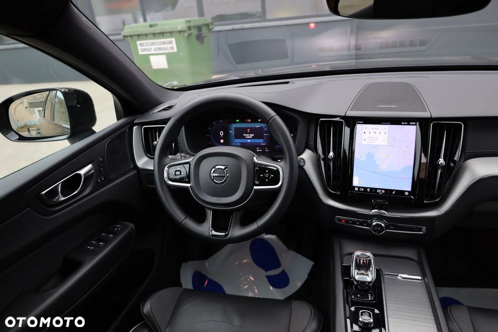 Volvo XC 60 T8 AWD Polestar Engineered - 24