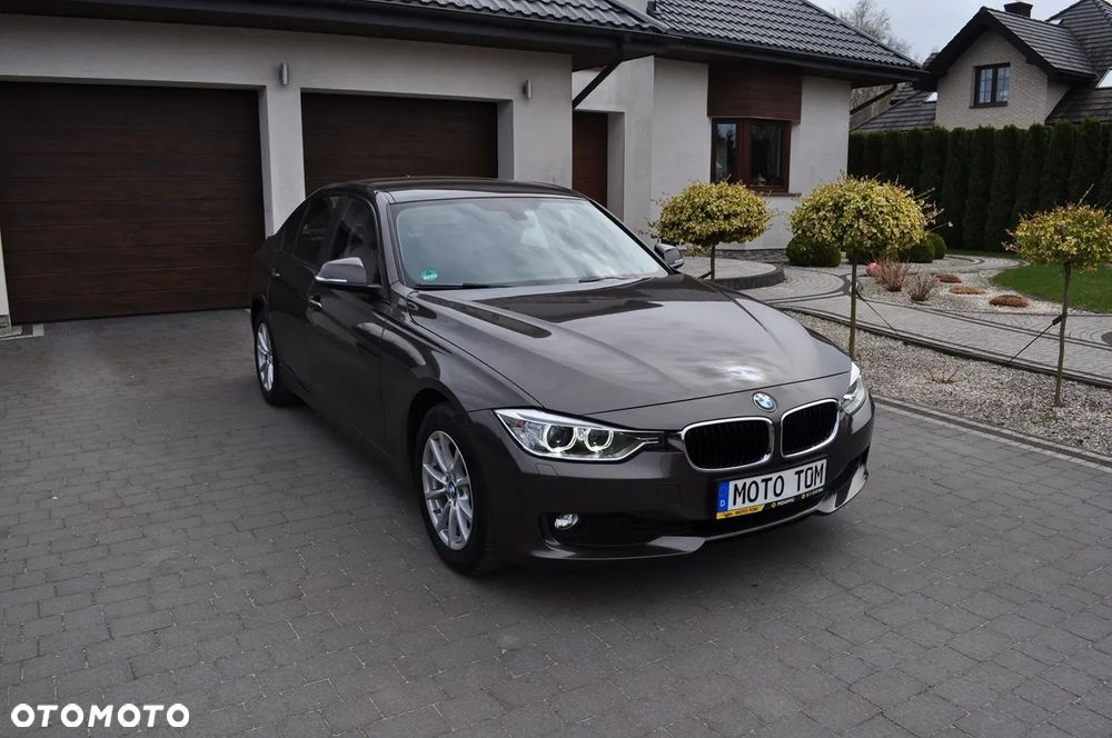 BMW Seria 3 320d - 12