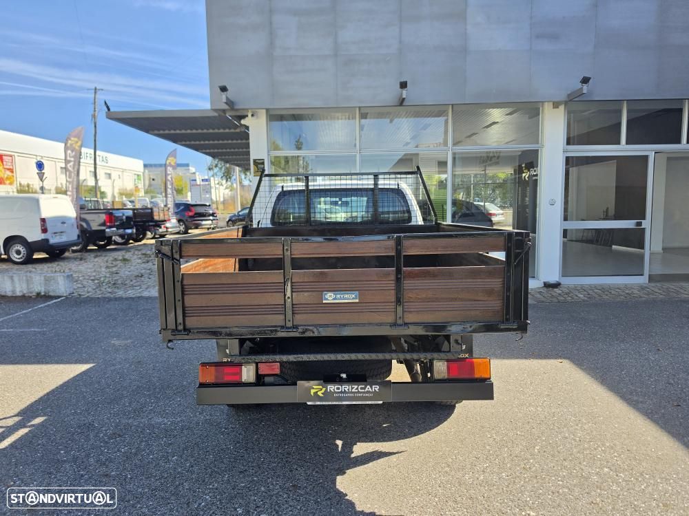Toyota Hilux 2.4 D-4D 4WD CE 3L - 7