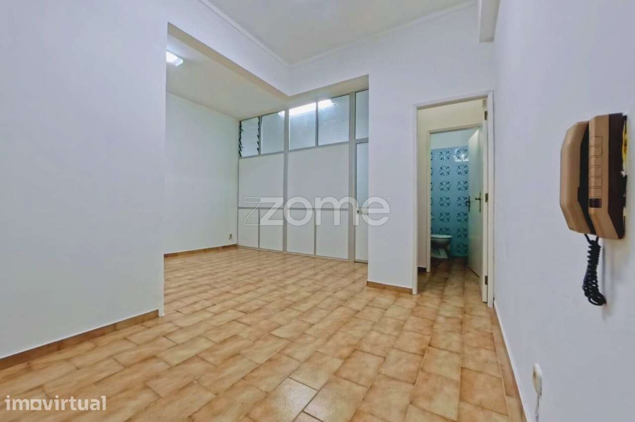 Loja Comercial na Zona Ribeirinha – Portimão - Grande imagem: 3/15