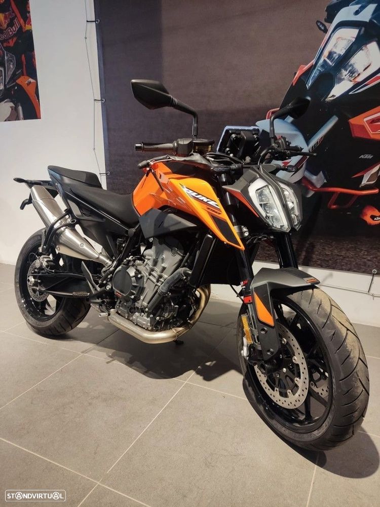 KTM Duke 790 - 4