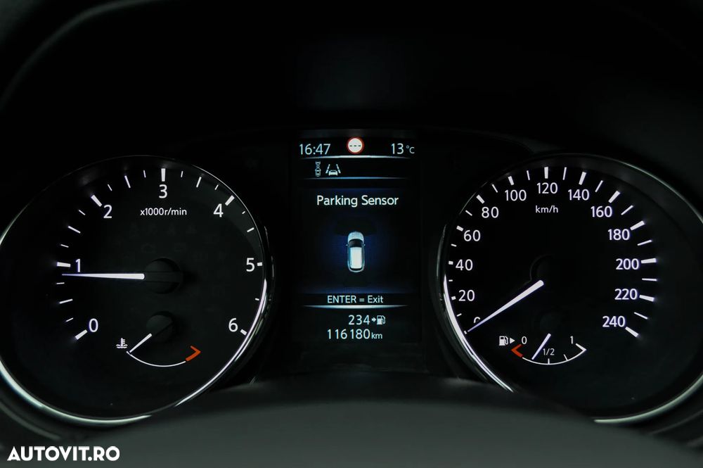 Nissan Qashqai 1.5 DCI N-Connecta - 34