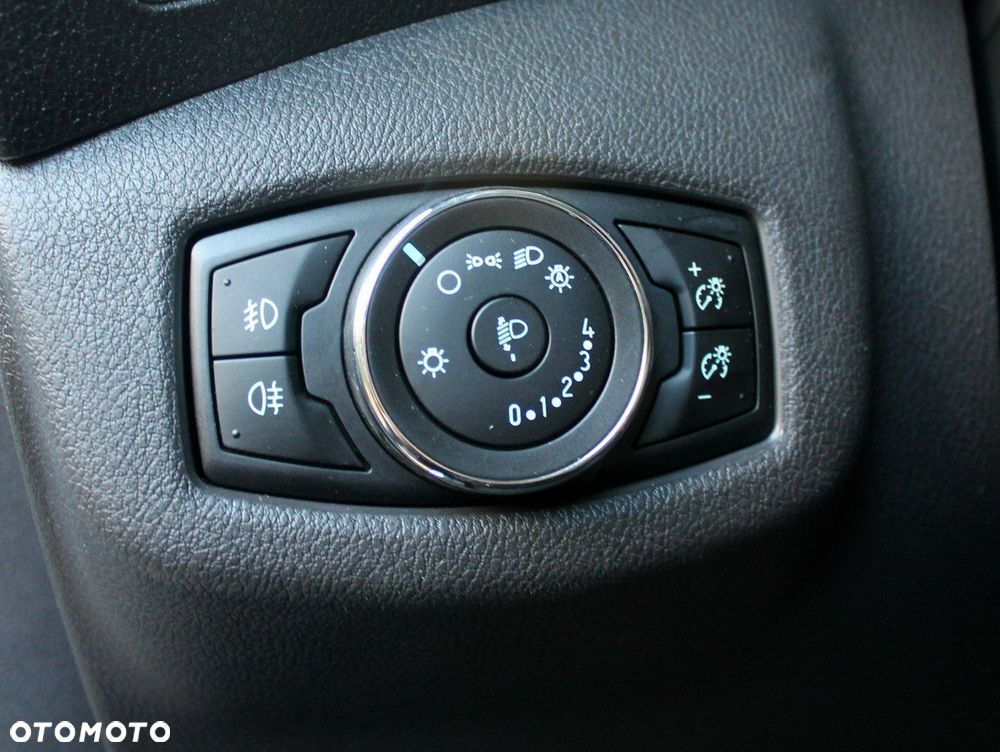 Ford Transit Connect - 11