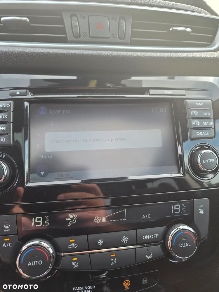 Nissan Qashqai 1.2 DIG-T N-Connecta EU6 - 16