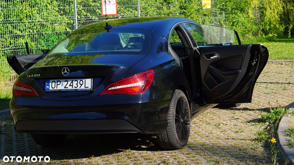 Mercedes-Benz CLA 180 7G-DCT - 2