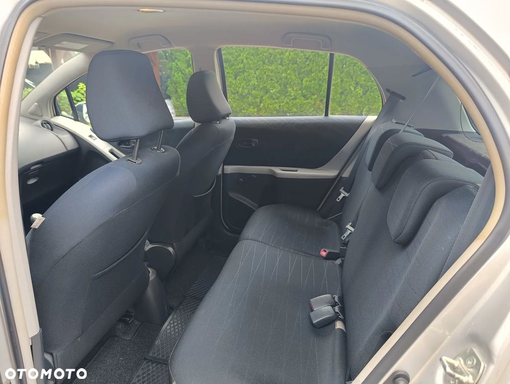 Toyota Yaris 1.0 VVT-i - 27