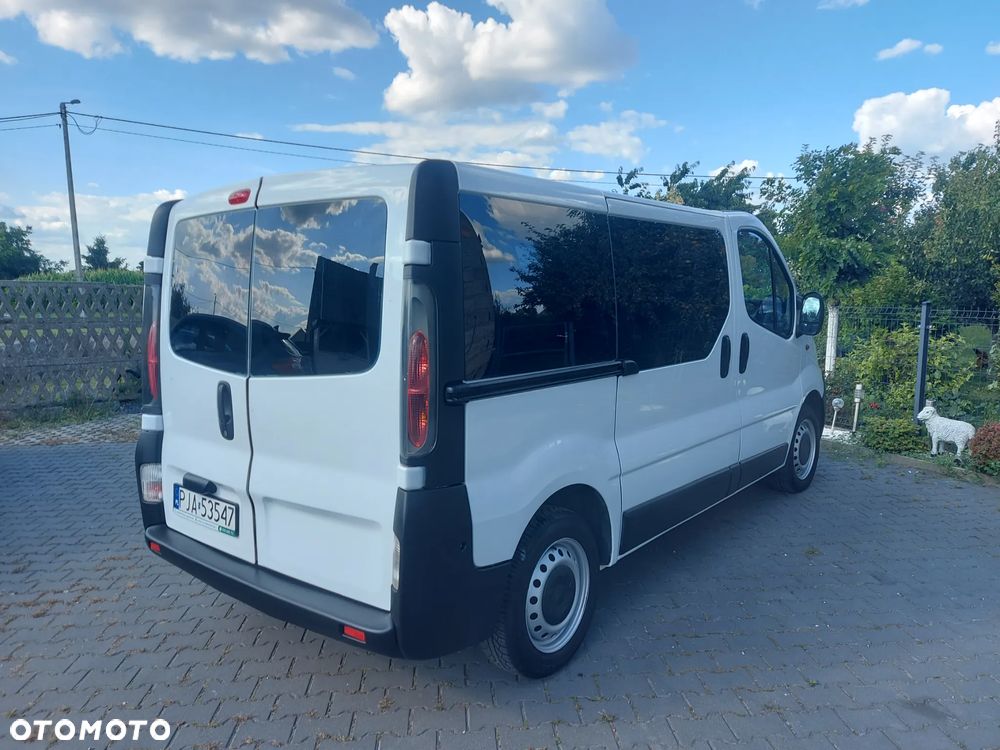 Opel Vivaro - 6