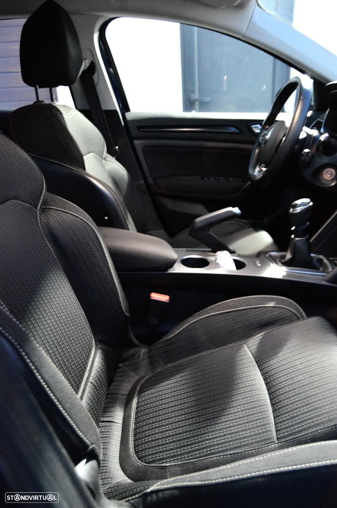 Renault Mégane Sport Tourer 1.2 TCE Intens - 17