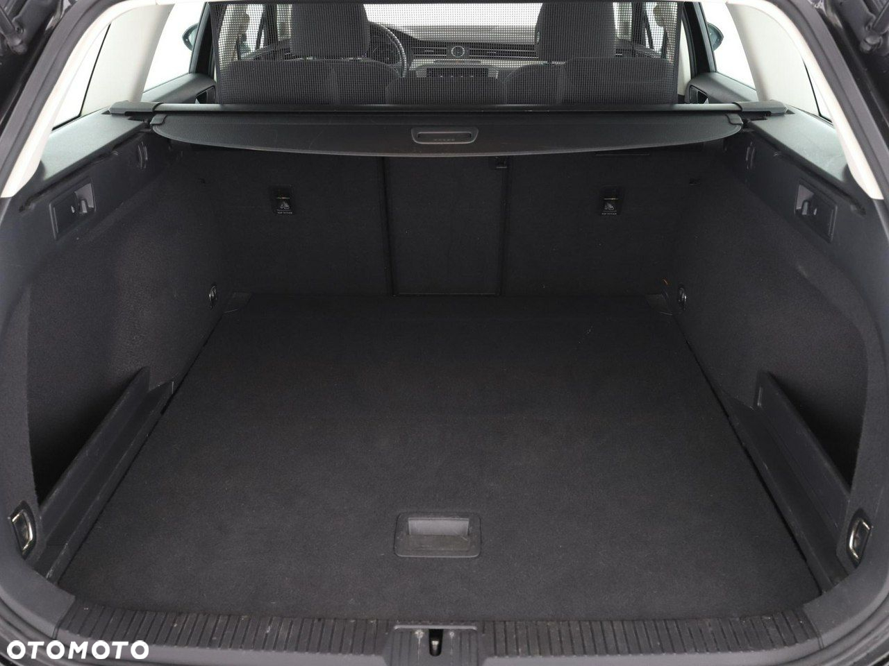 Volkswagen Passat 2.0 TDI BMT Trendline - 20