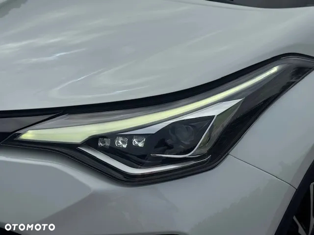 Toyota C-HR - 31