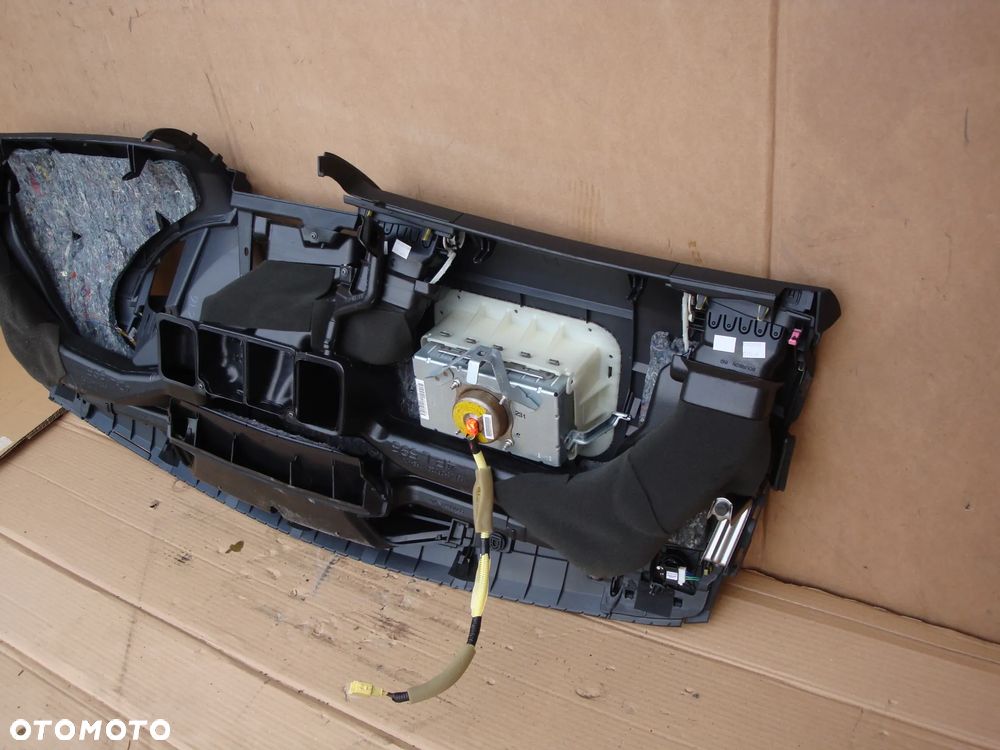 TOYOTA VERSO 09-18 deska rozdzielcza konsola Europa - 6