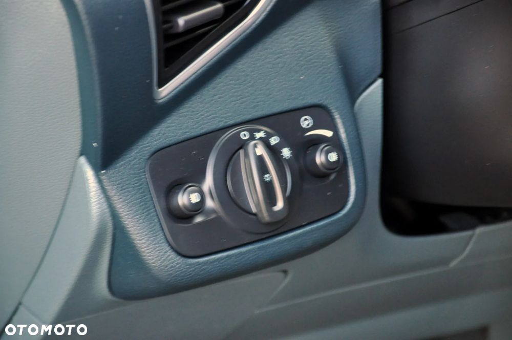 Ford C-MAX 1.6 Ti-VCT Titanium - 29