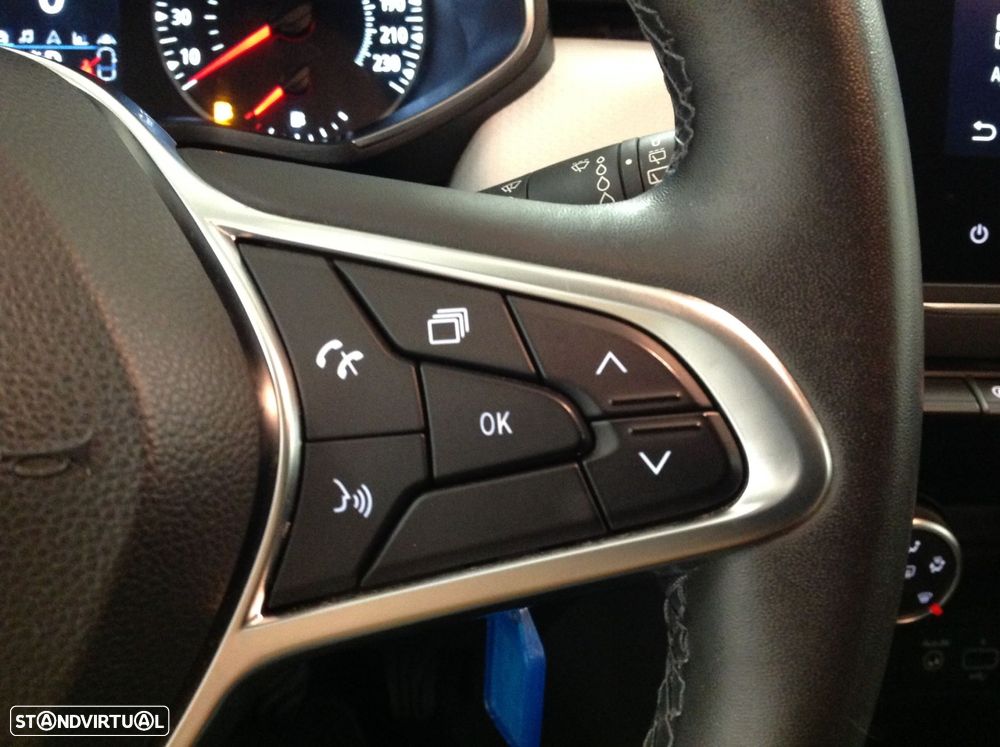 Renault Clio 1.0 TCe Limited CVT - 43