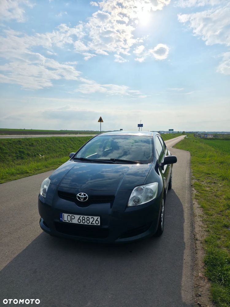 Toyota Auris 1.4 VVT-i Luna - 2