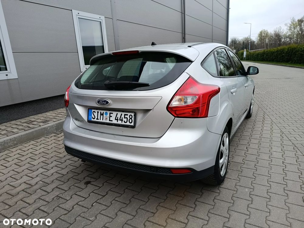 Ford Focus 1.6 Trend EU5 - 17