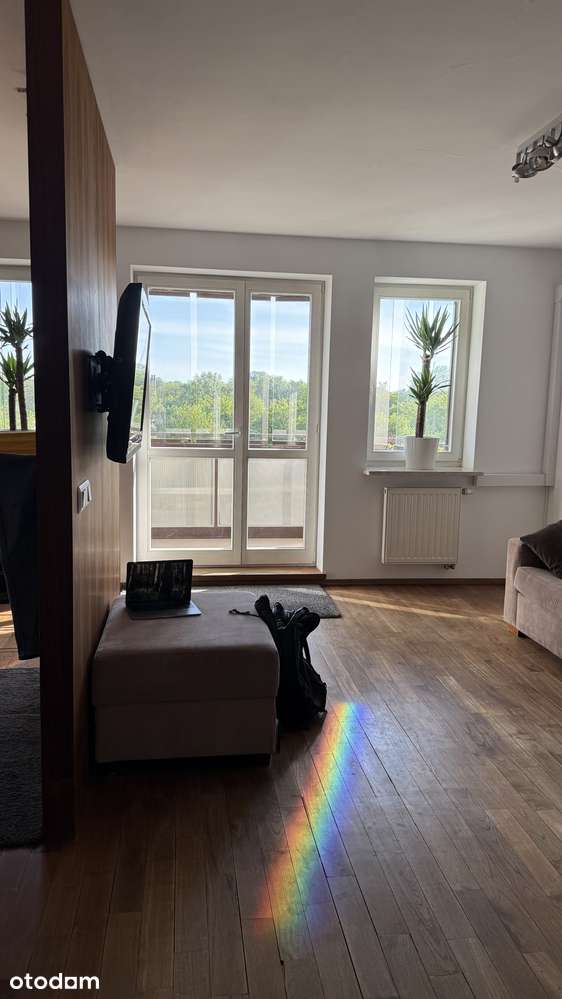 Przestronne 60.5 m² z balkonem, klimatyzacją i garderobą