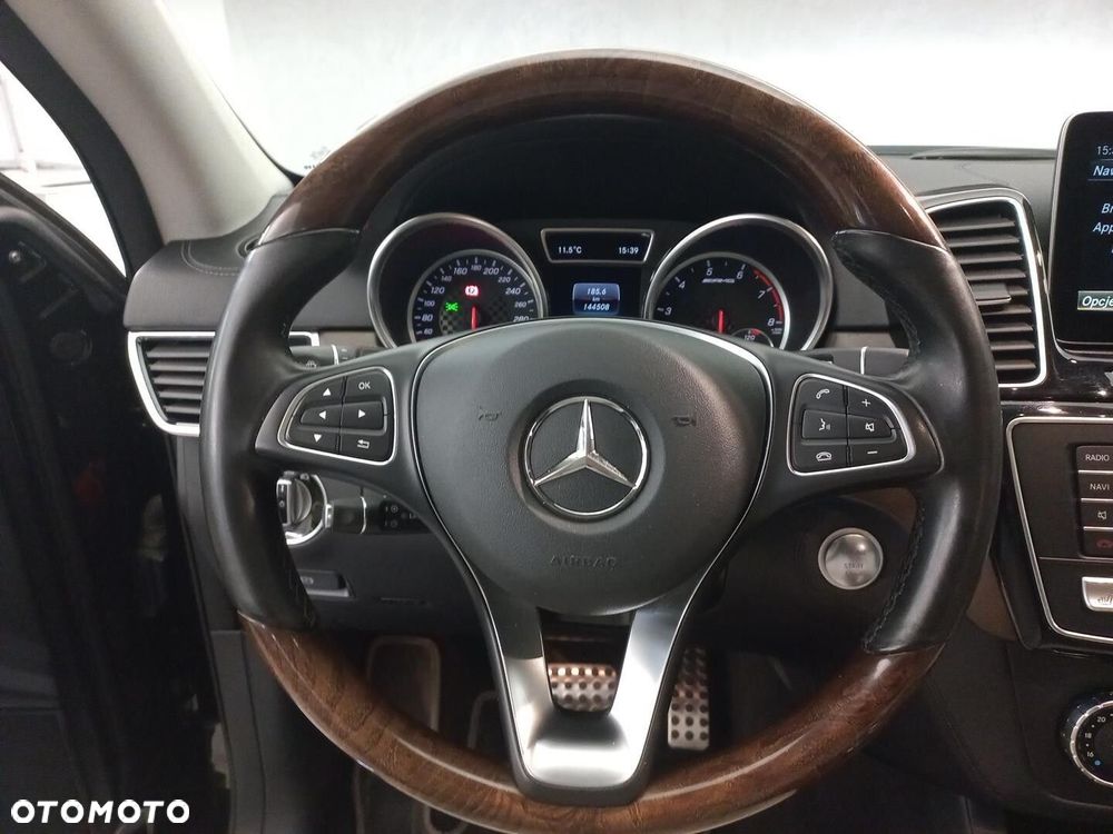 Mercedes-Benz GLE - 10