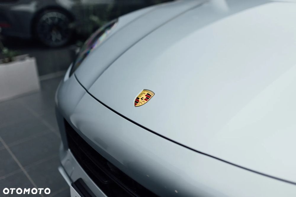 Porsche Cayenne - 35