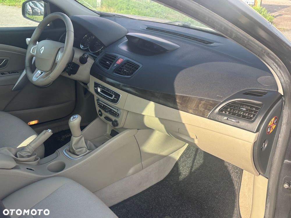 Renault Fluence 1.6 16V 110 Dynamique - 25