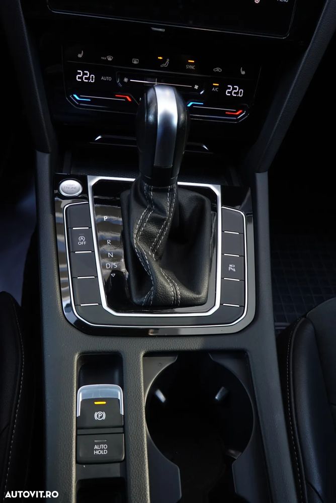 Volkswagen ARTEON 2.0 TSI DSG R-Line - 12