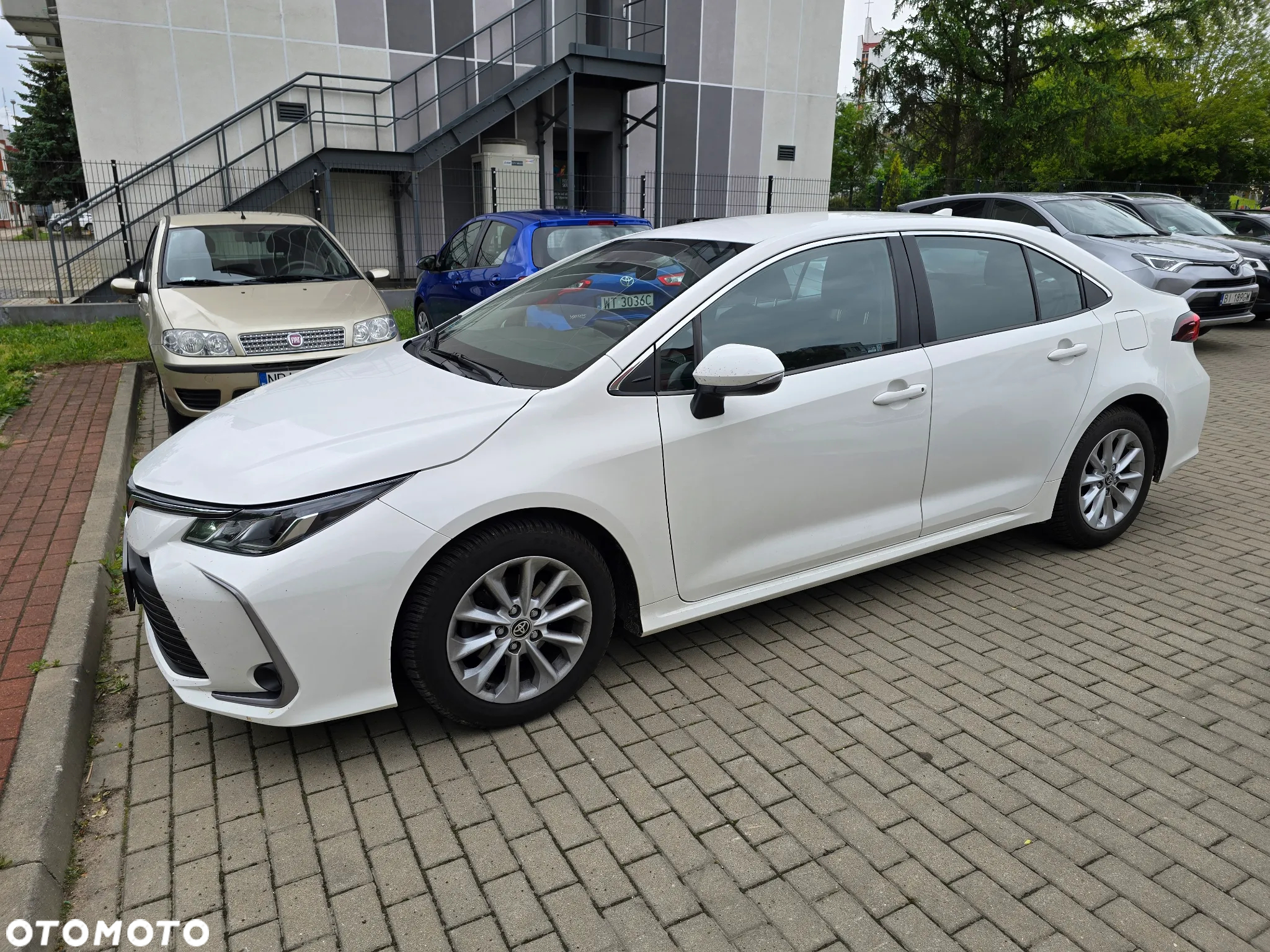 Toyota Corolla 1.6 Comfort - 24