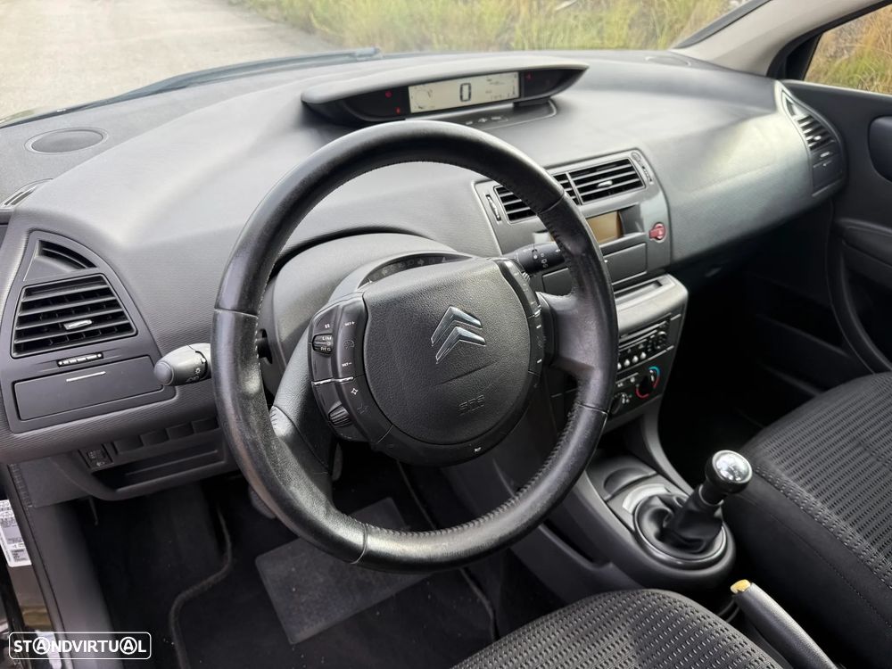 Citroën C4 1.6 HDi SX - 8
