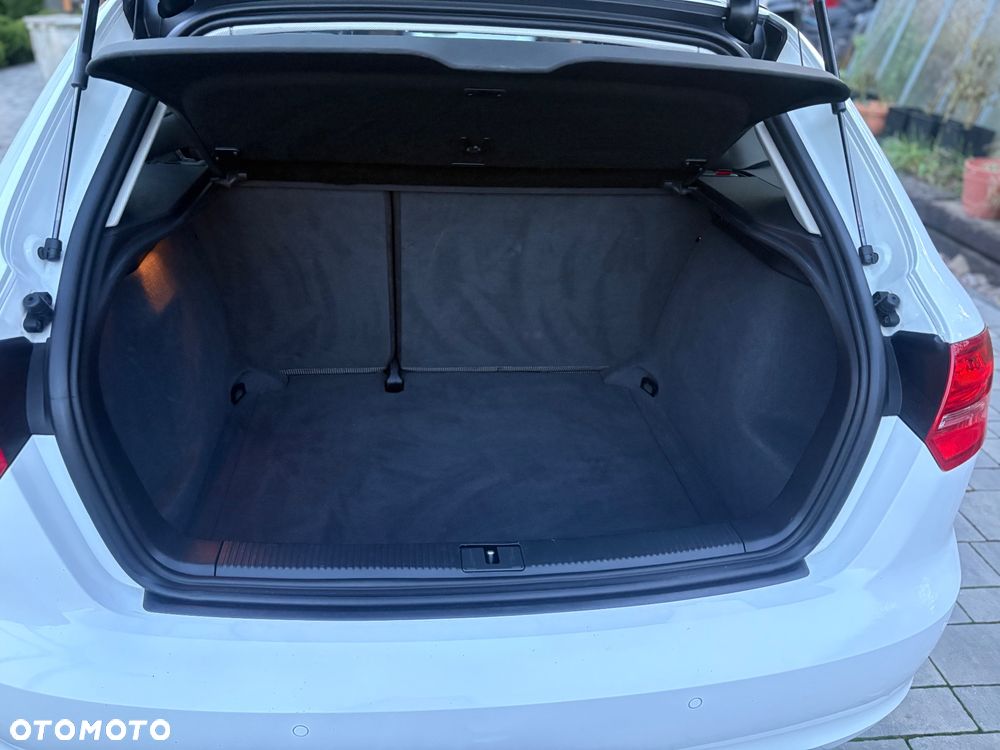 Audi A3 Sportback - 14