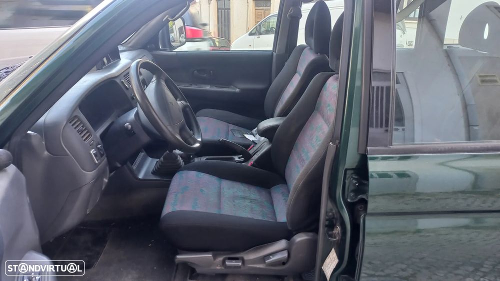 Mitsubishi Pajero 2.5 TD GLX Longo - 4
