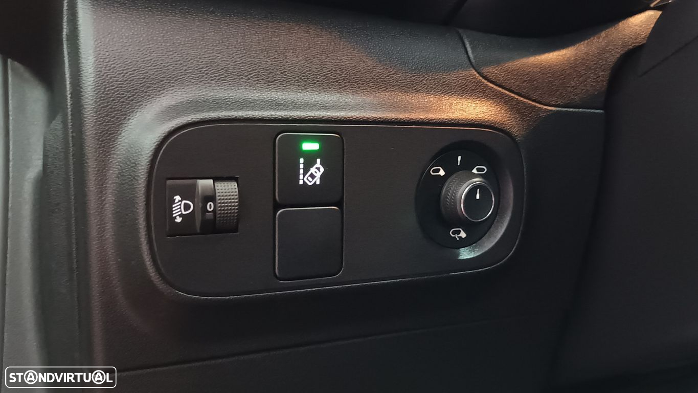 Citroën C3 1.2 Puretech Graphic - 24