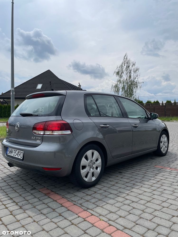 Volkswagen Golf 2.0 TDI Highline - 11