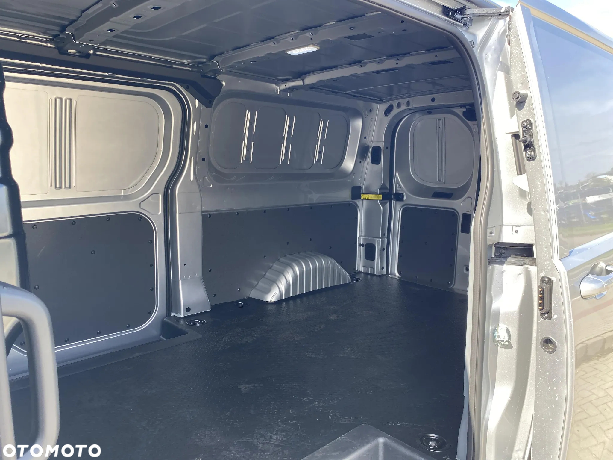 Maxus e-Deliver 7 - 12