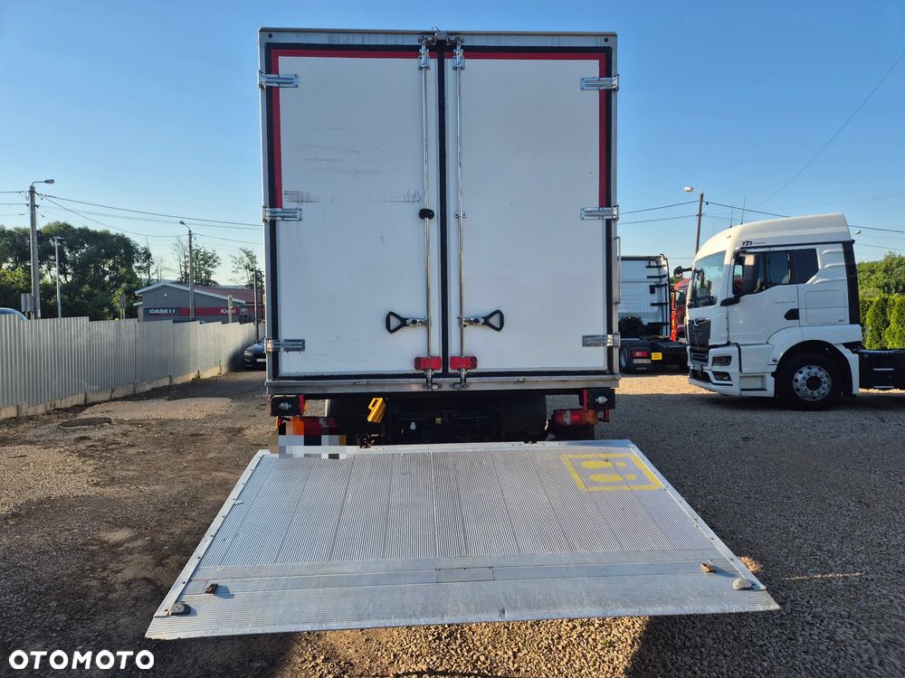 MAN TGM 18.290 Thermo King T-800r 2 zbiorniki z Niemiec 7.3m / 18 palet / winda i drzwi / OKAZJA - 4