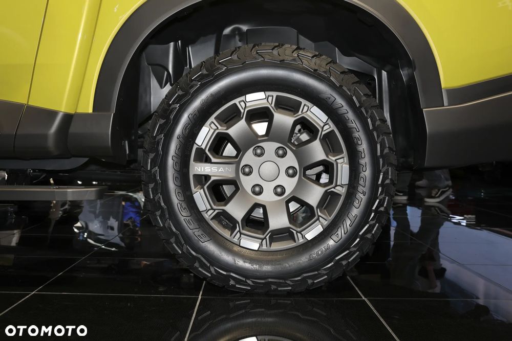 Nissan Frontier - 16
