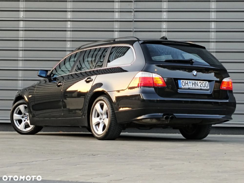 BMW Seria 5 523i Edition Exclusive - 21