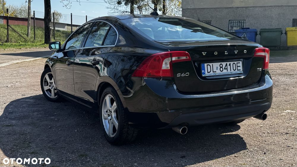 Volvo S60 - 4