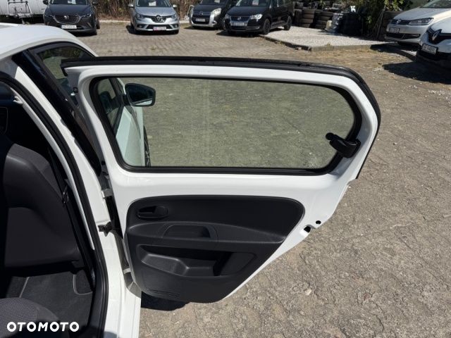 Volkswagen up! - 18
