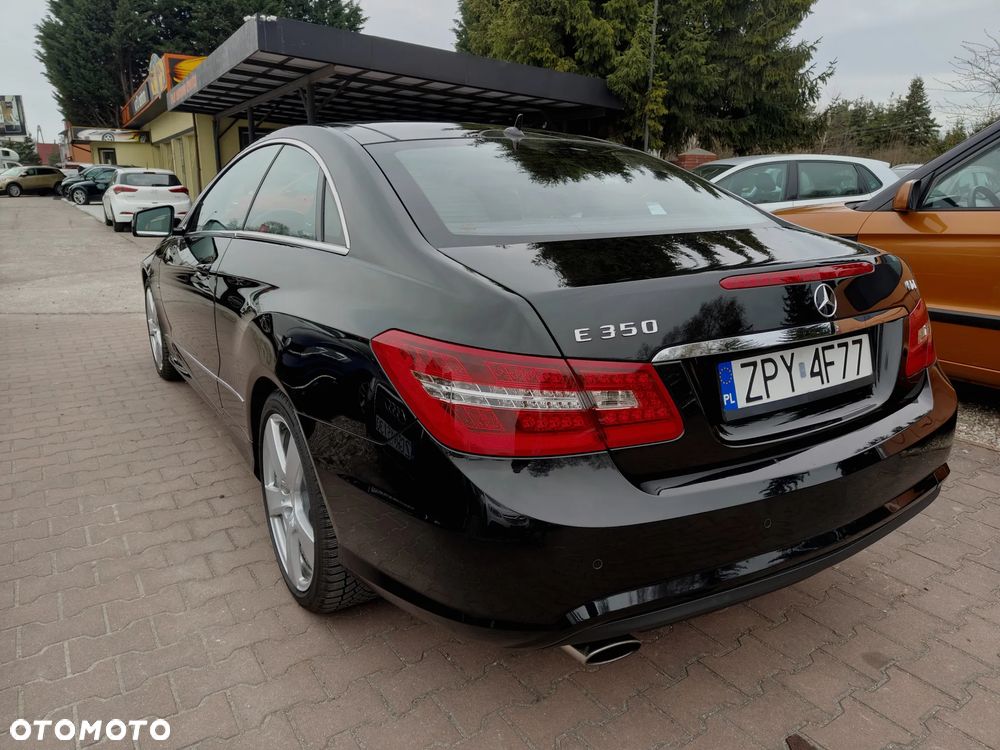 Mercedes-Benz Klasa E 350 CDI DPF BlueEFFICIENCY 7G-TRONIC Elegance - 12